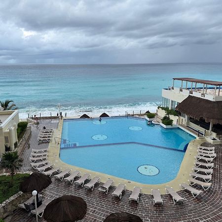 Cancun Plaza Sea View Exterior photo
