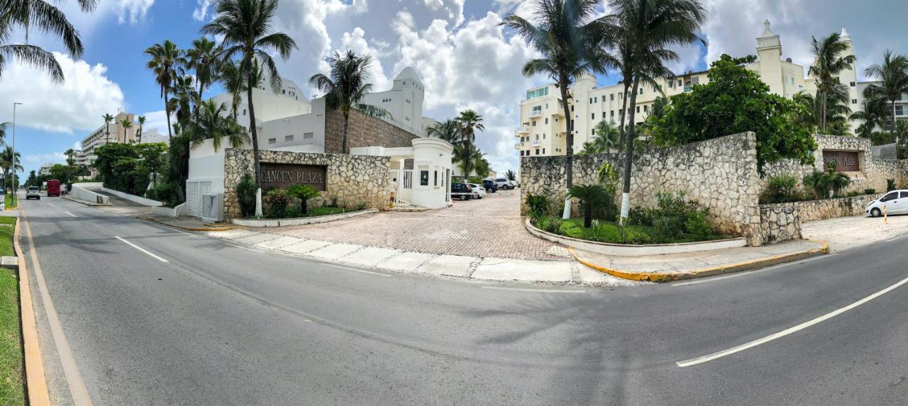 Cancun Plaza Sea View Exterior photo